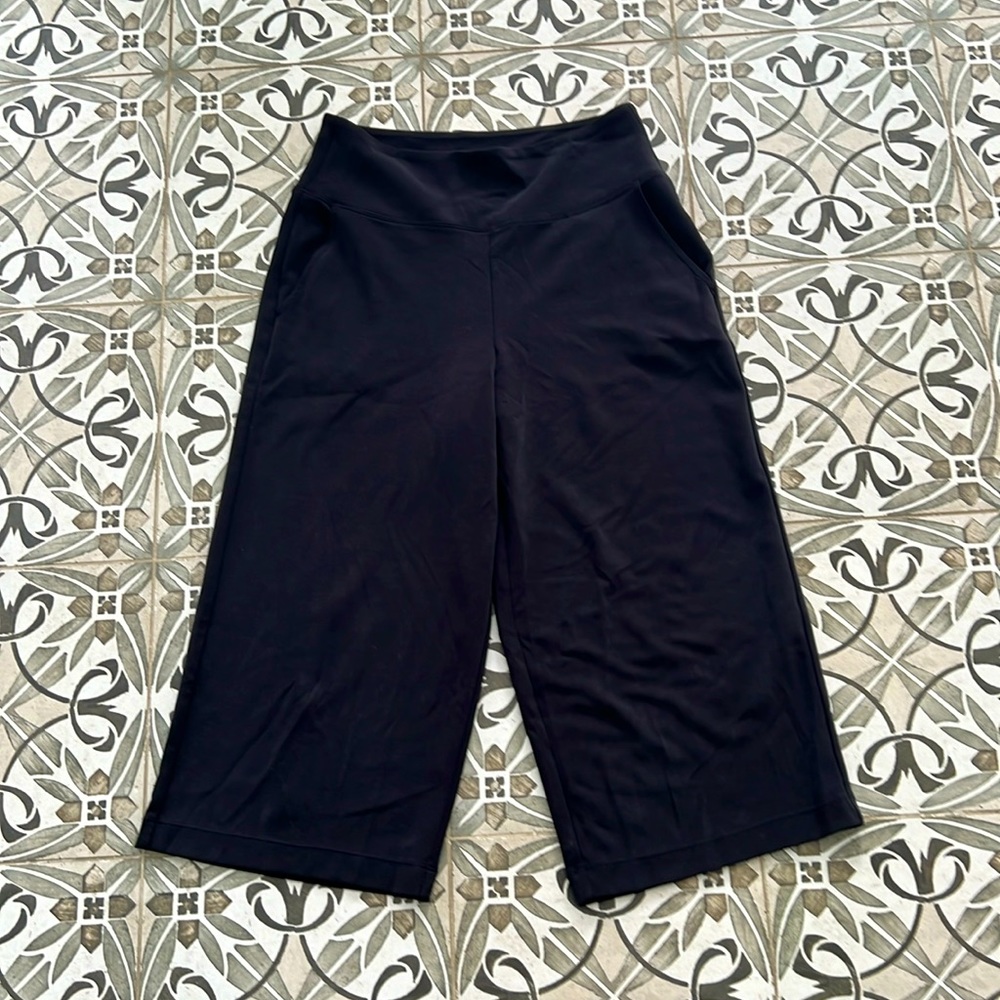 Athleta Seasoft Wide Crop Pant